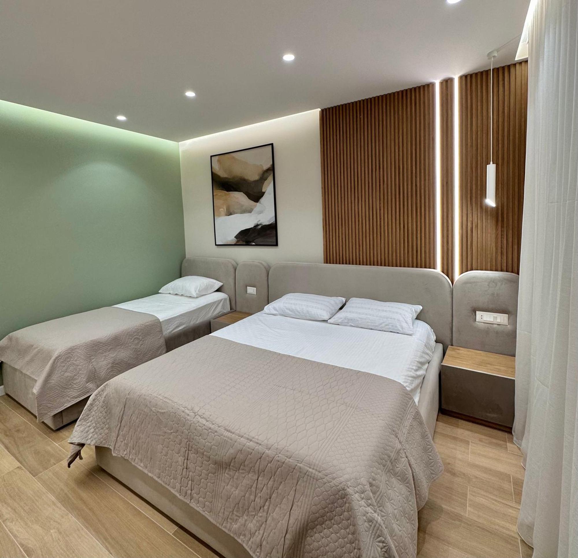 Luxurious Dreamy Seaside Apartment Durrës 外观 照片