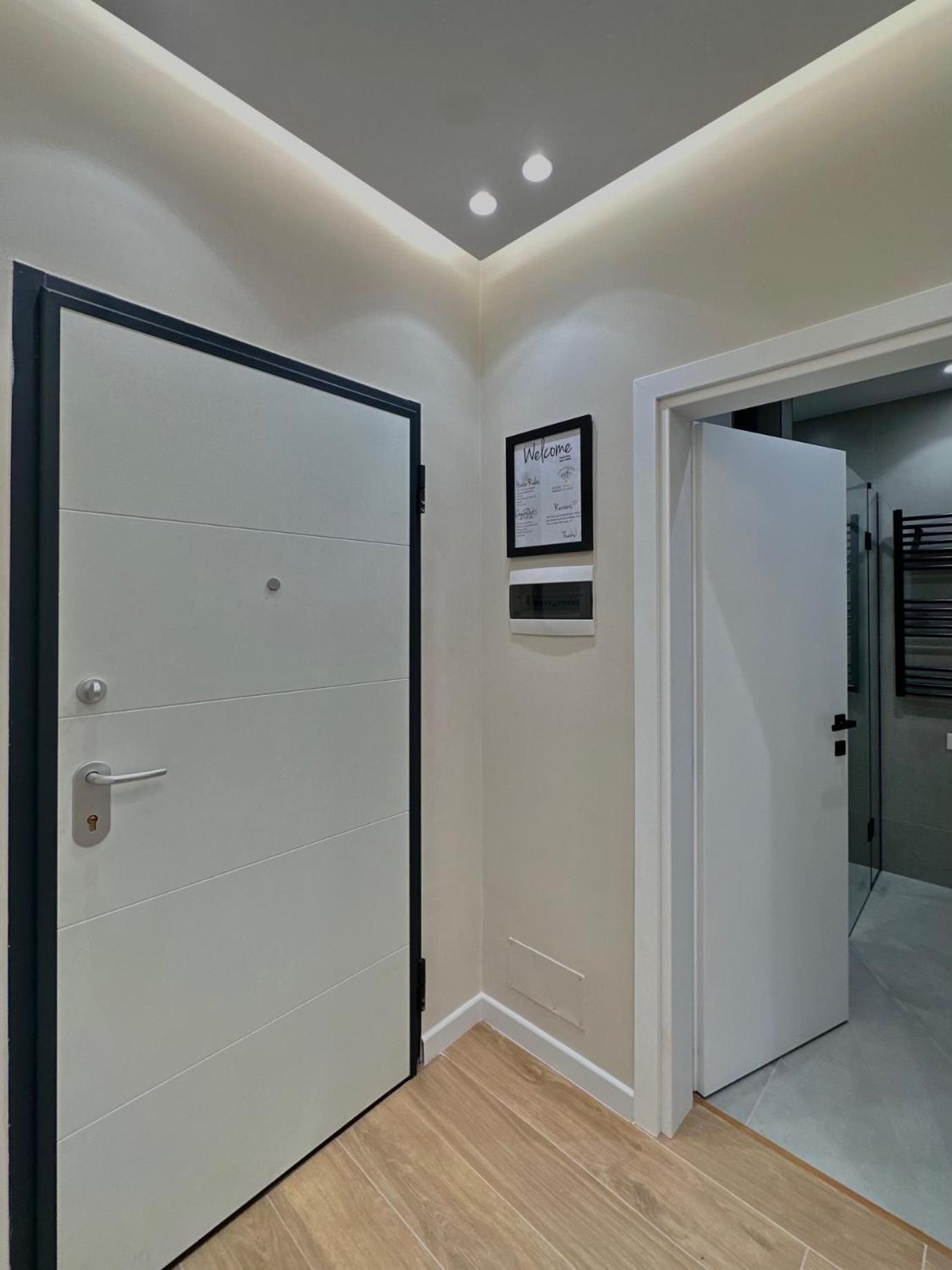 Luxurious Dreamy Seaside Apartment Durrës 外观 照片